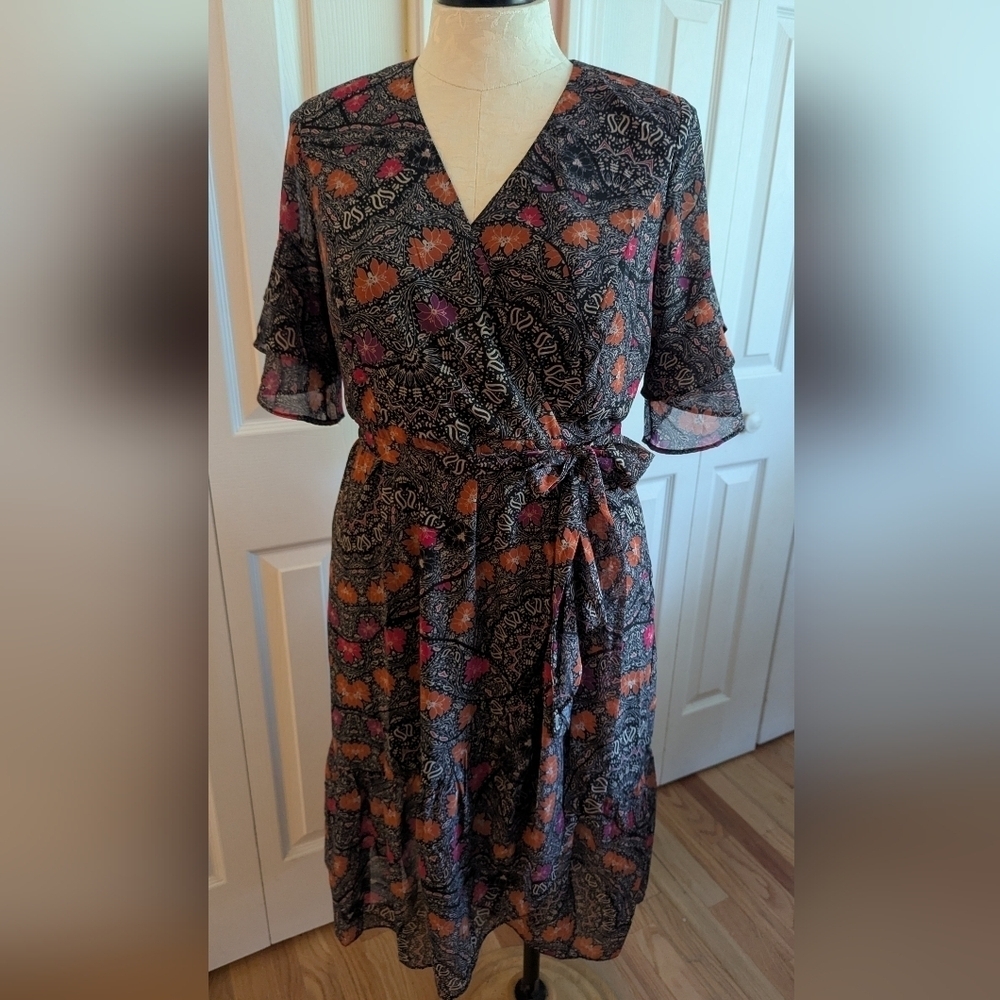 Avenue Dress Size 14